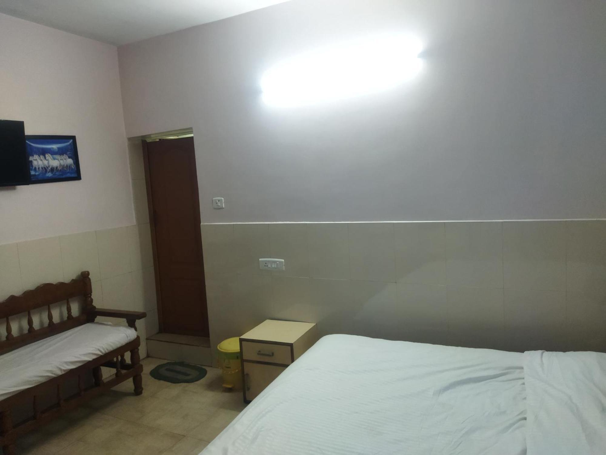 Hp Hotel - Hotel Pentoz أوتي المظهر الخارجي الصورة